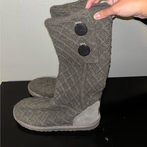 UGG Australia grey knit boots